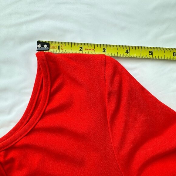 Luc Fontaine women Top Red Ruched Sides, 3/4 Sleeves, Keyhole Neckline Size 6 - Picture 14 of 15